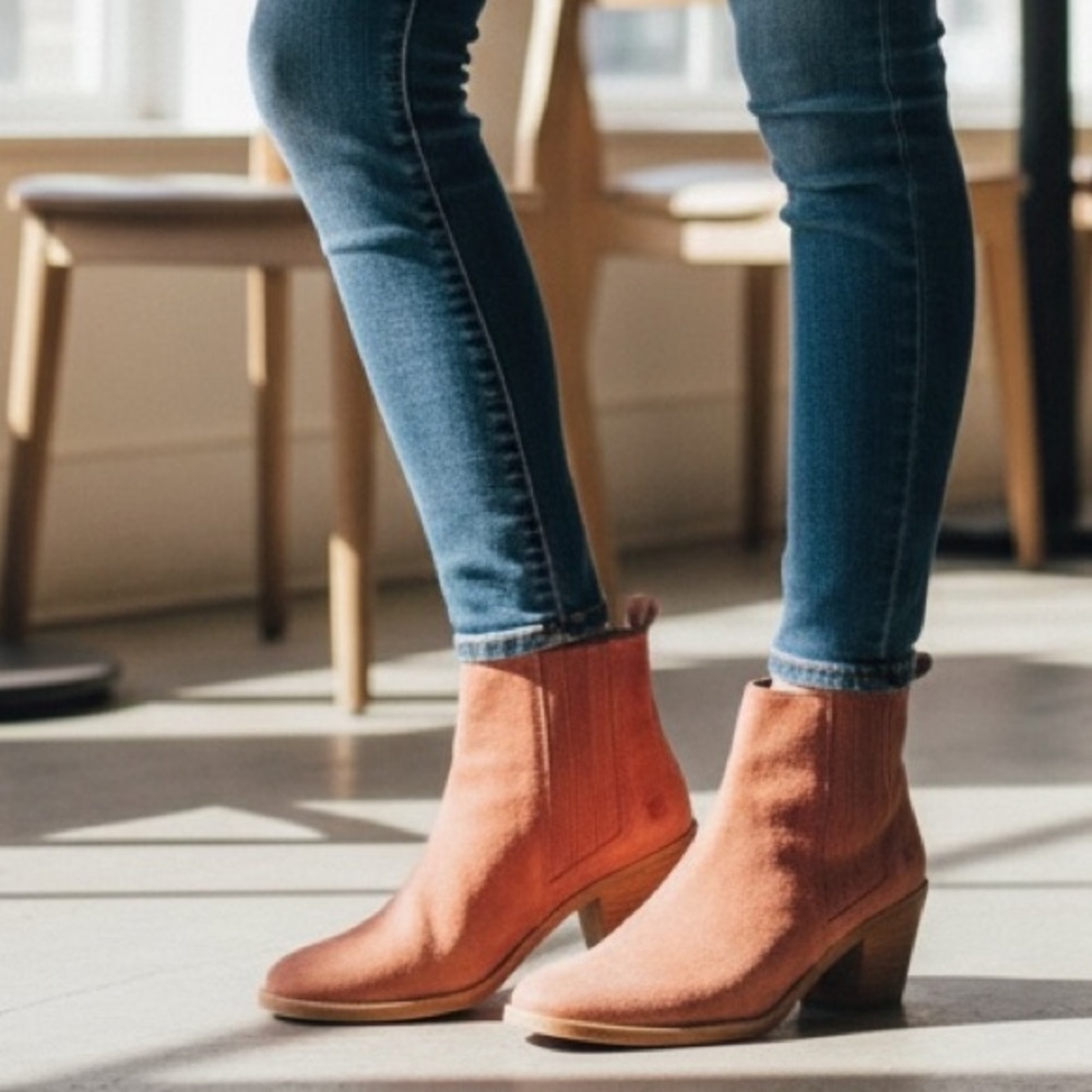 $379 Frye Alton Chelsea Rosewood Pink/Mauve Zip Up Suede Leather Ankle Booties